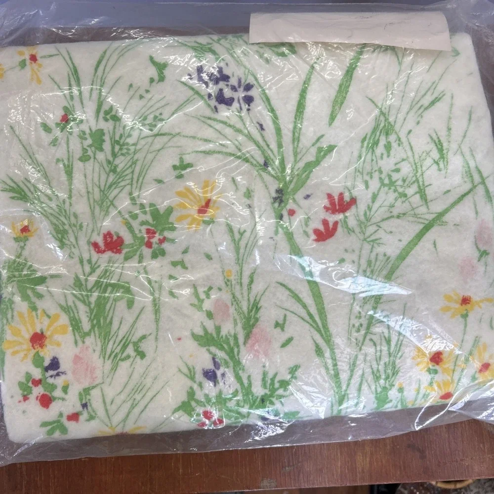 VTG Bedding Lot St Mary's Watercolor Whisper Blanket Wamsutta Sheet Pillowcases